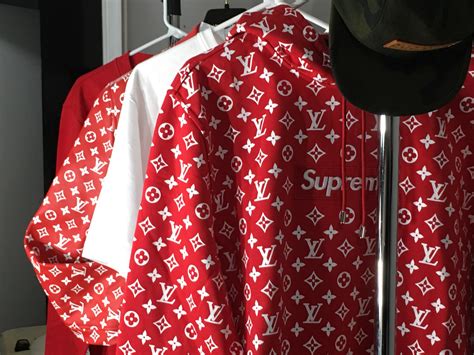 supreme e louis vuitton|louis vuitton supreme real.